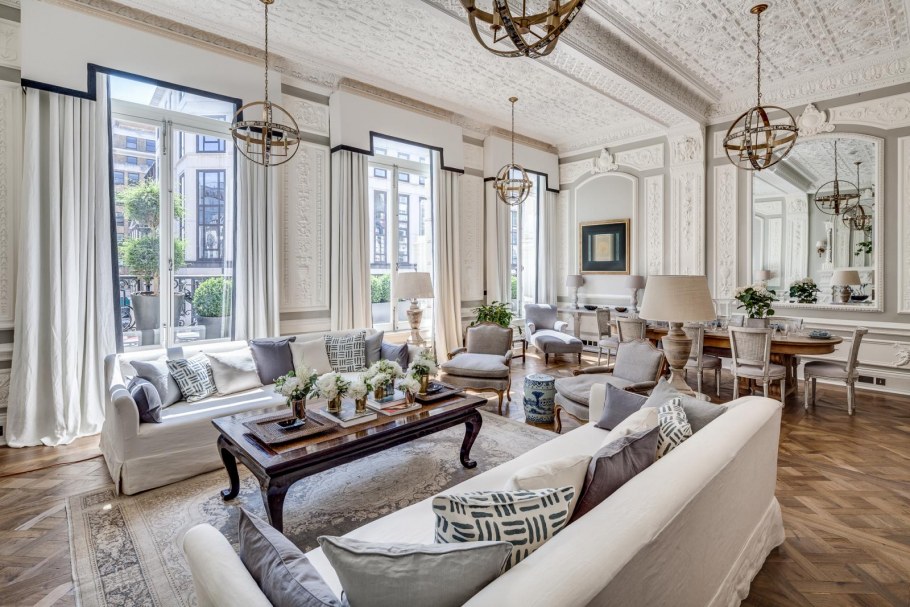 Загородный дом в стиле американская классика