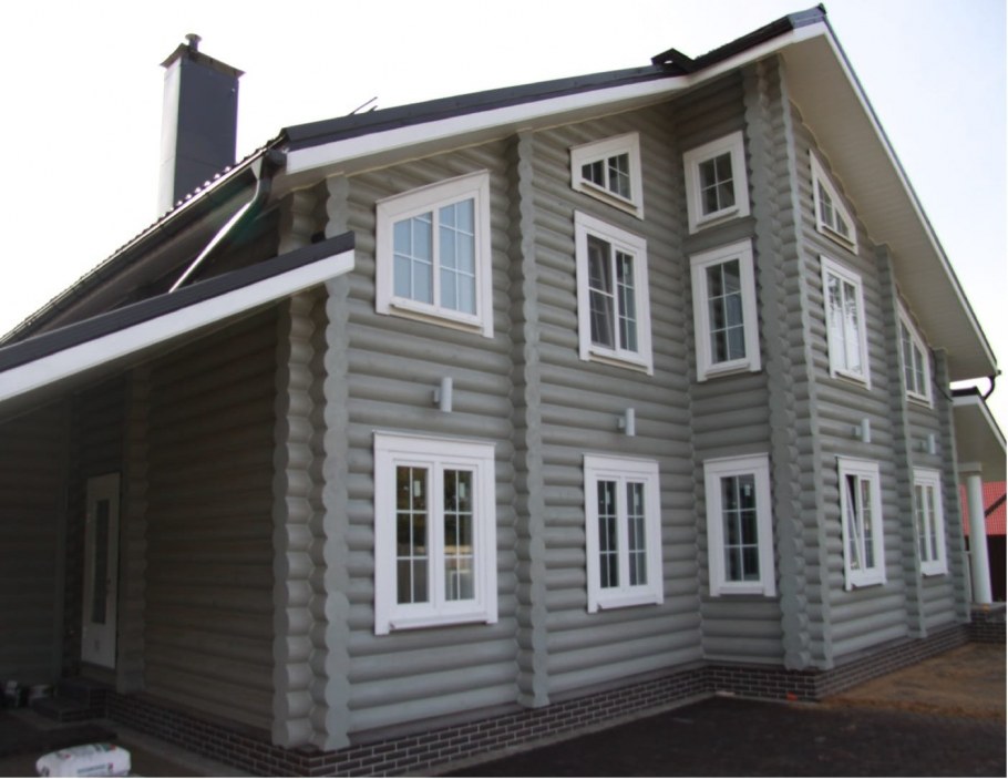 Сруб серого цвета