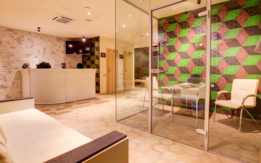 Мамина Сибиряка 104 центр косметологии