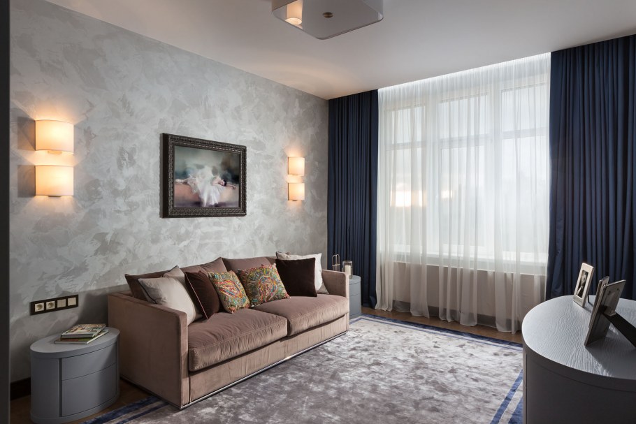 Декоративная штукатурка на потолке в спальне