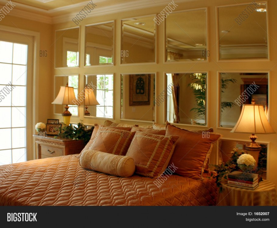 Фальш окно в спальне