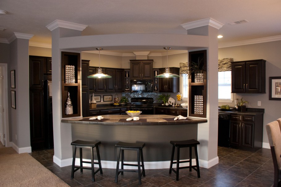 Балки в интерьере кухни