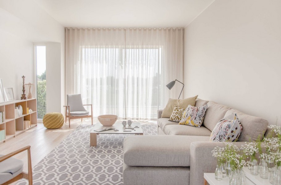 Интерьер спальни в белом цвете