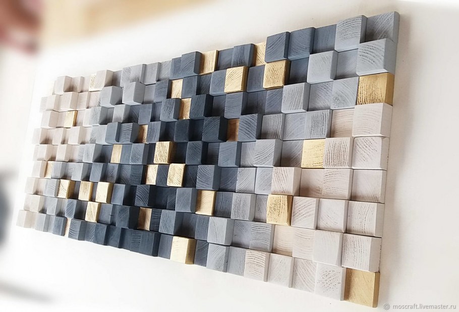 Панно из брусков дерева