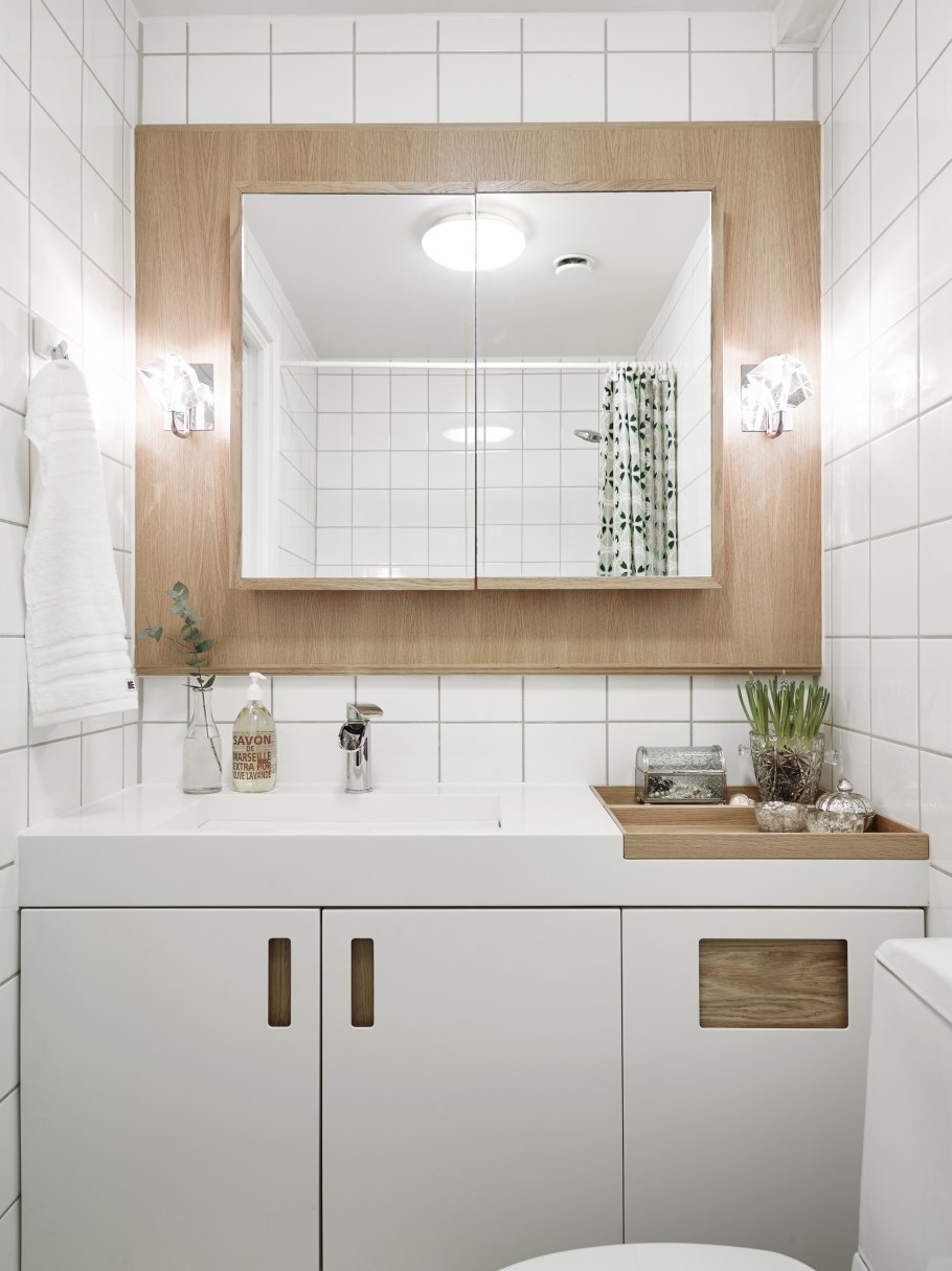 Тумба с раковиной в нише