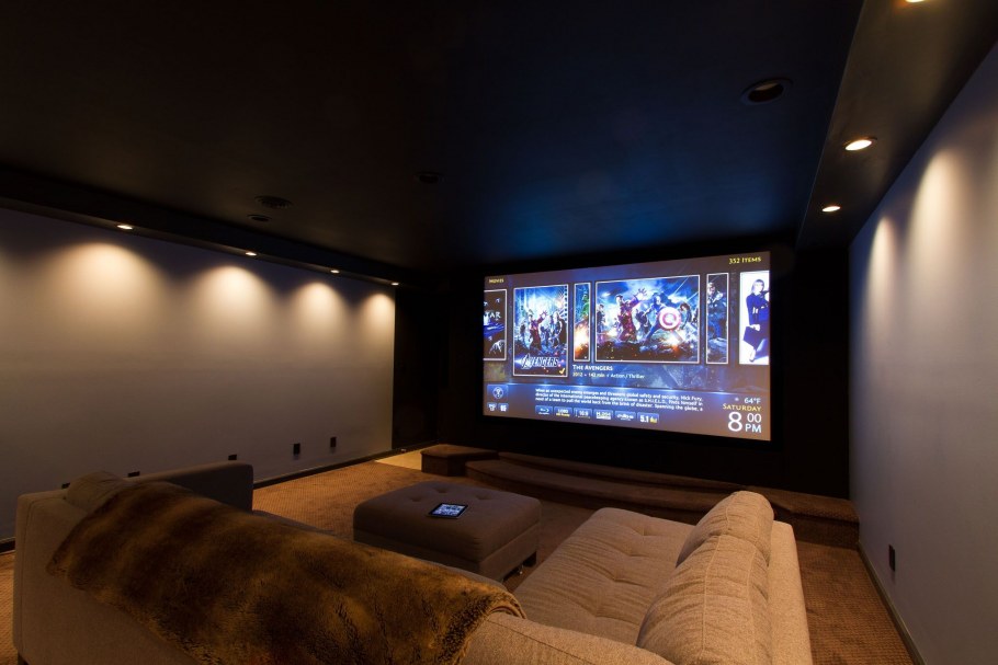 Инсталляции в кинотеатрах