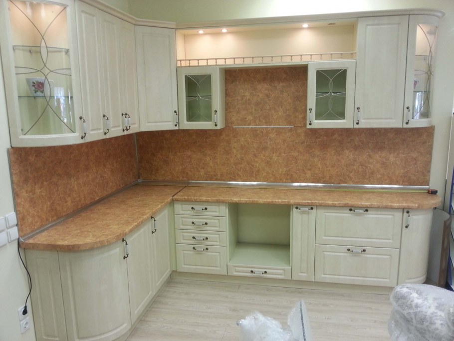 Кухня белый глянец без ручек