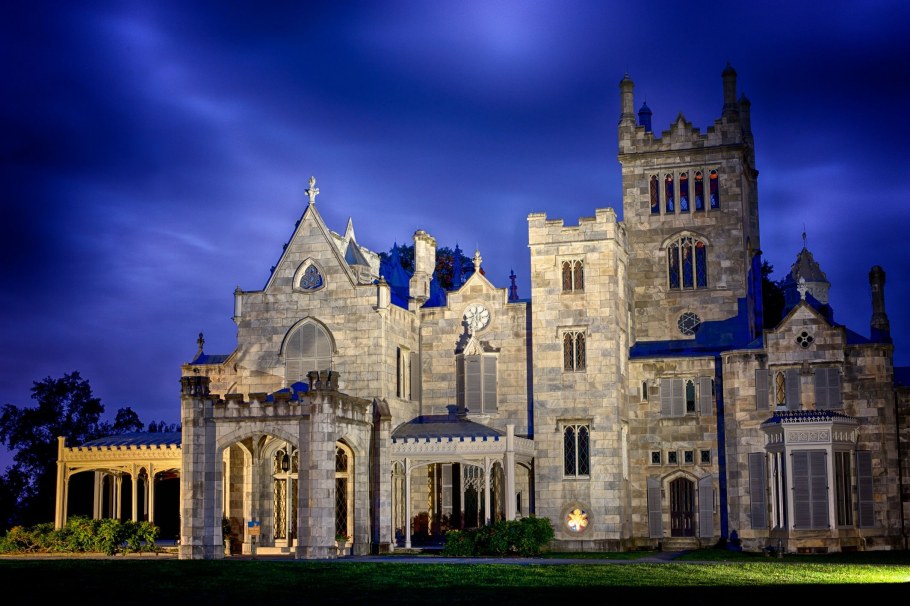 Особняк в стиле замка в США