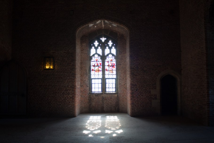 Старый замок внутри