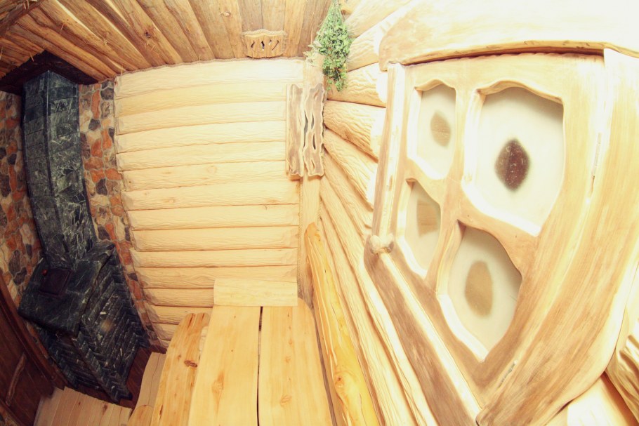 Отделка парной полубревном