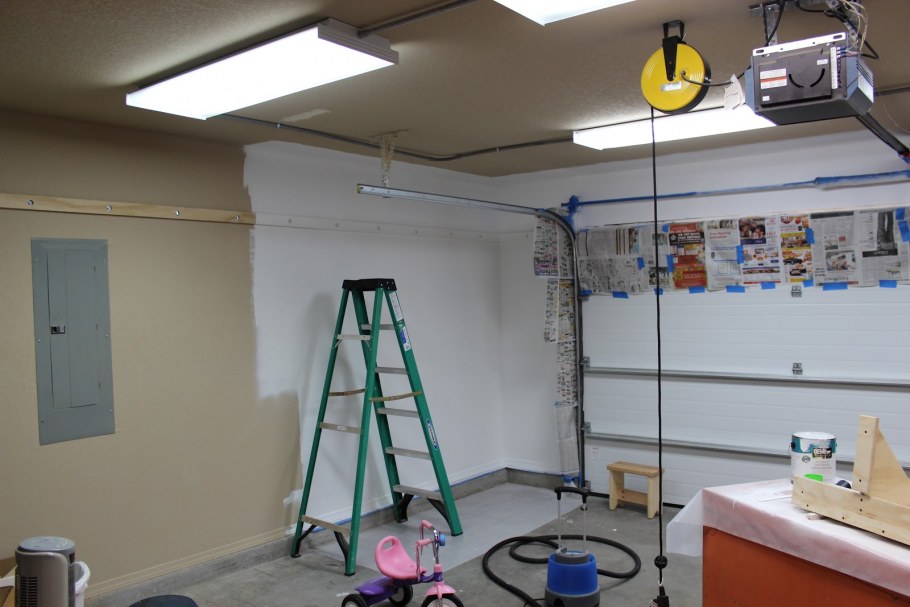 Стильный интерьер гаража