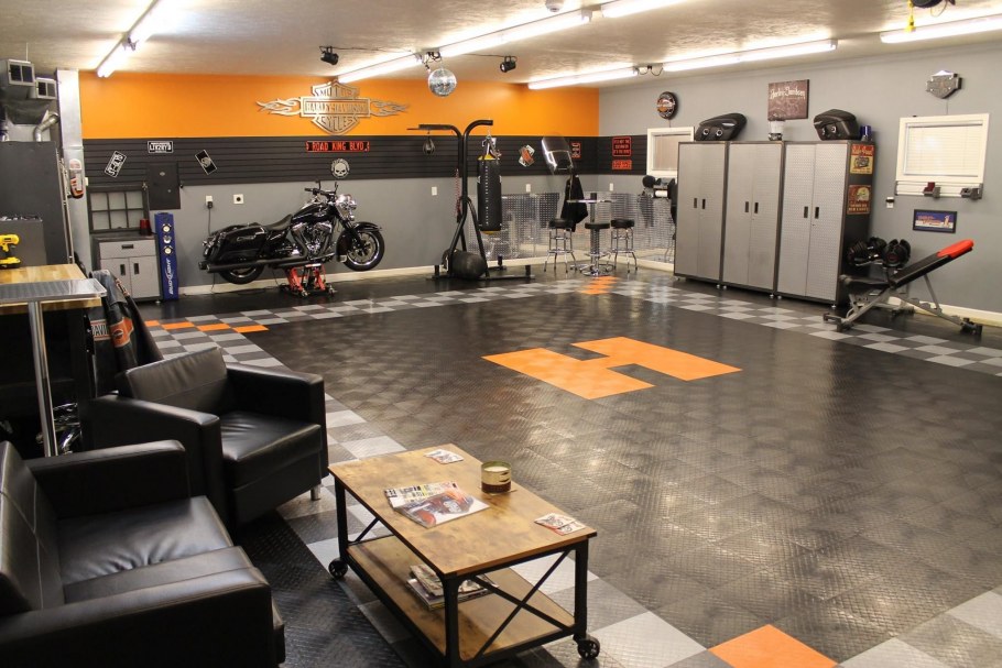 Стены в автосервисе