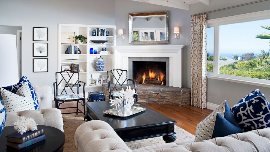 Гостиная с камином