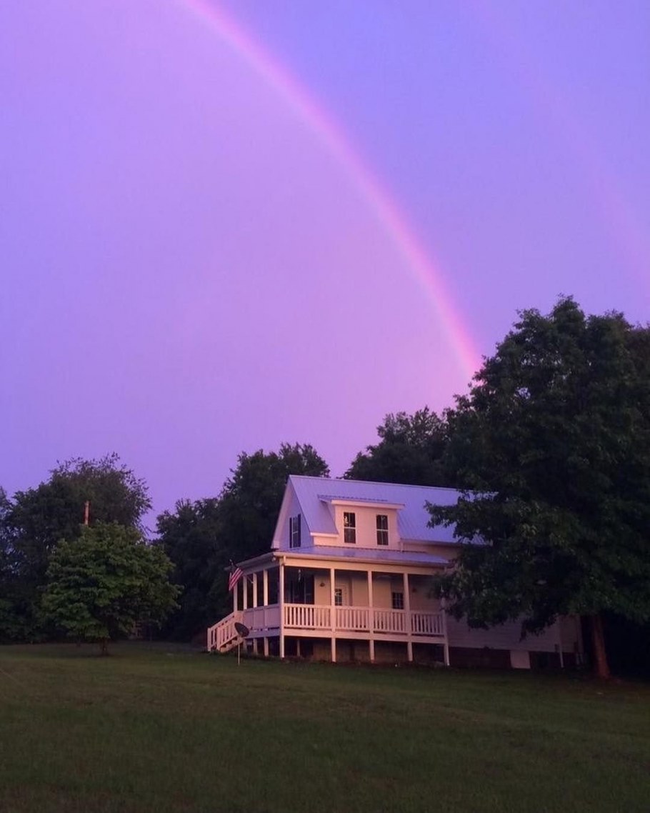Фиолетовая Эстетика с радугой