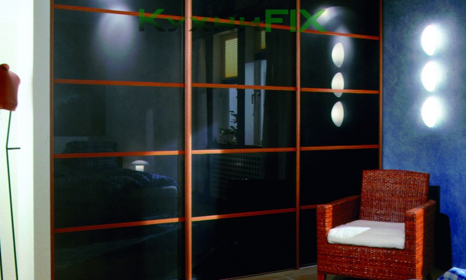 Стенной шкаф