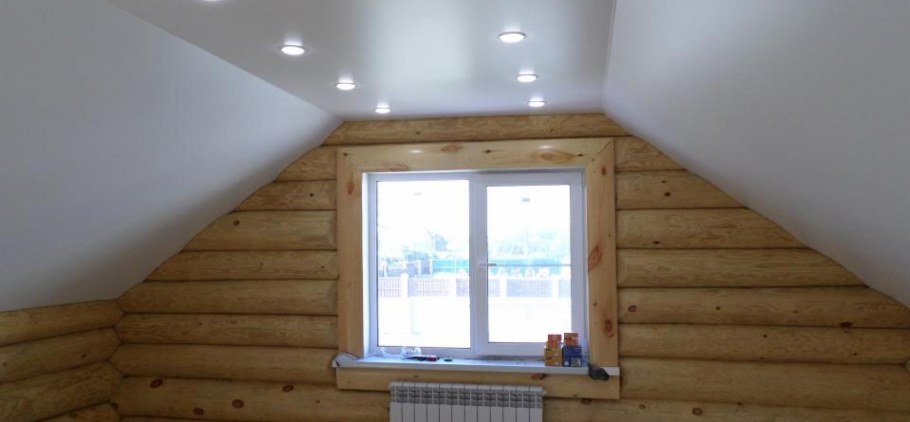 Отделка мансарды блокхаусом