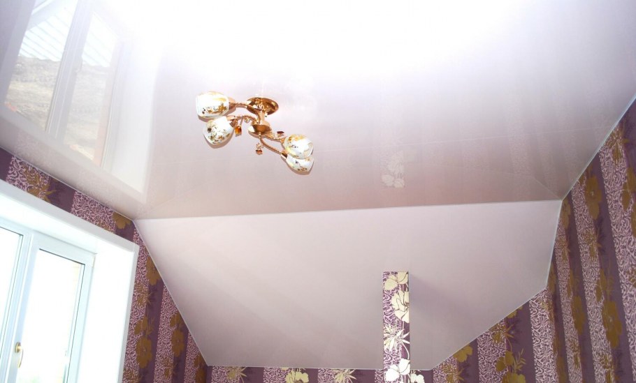 Ломаный натяжной потолок