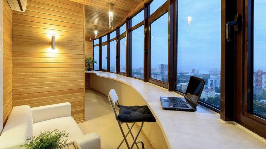 Интерьер балкона