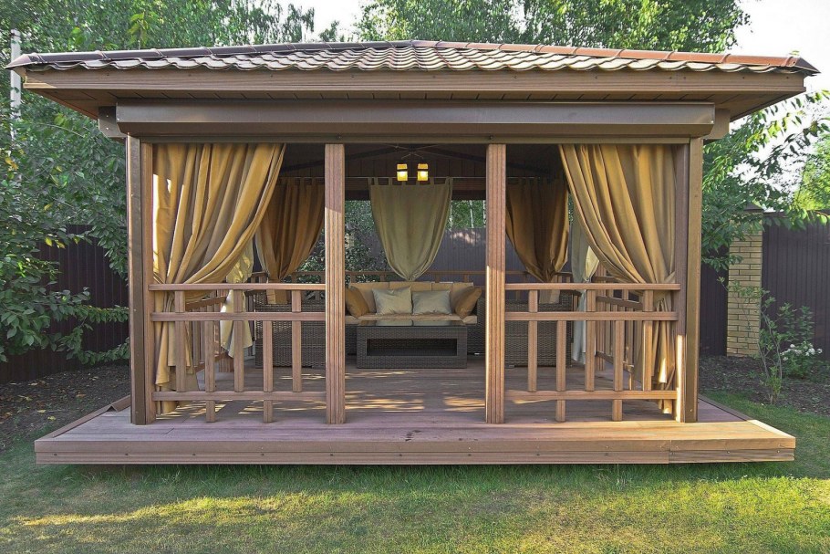 Летние деревянные беседки