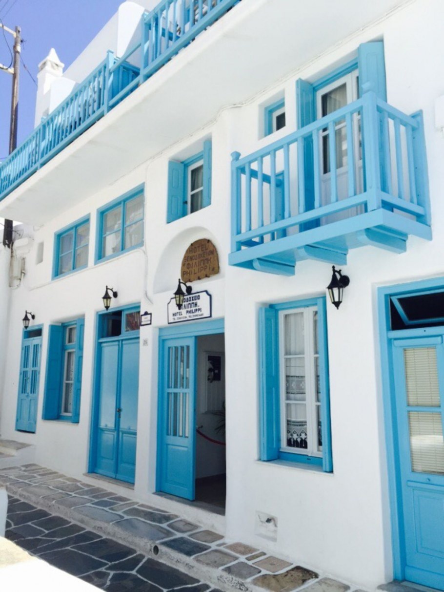 Бело голубые домики в Греции