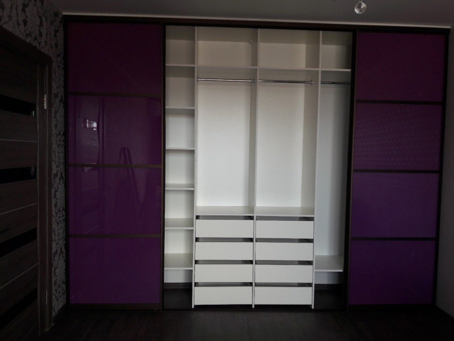 Шкаф купе фиолетовый