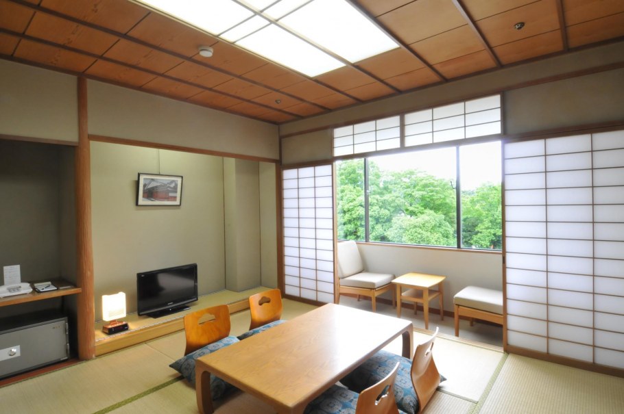 Пустая комната в японском стиле