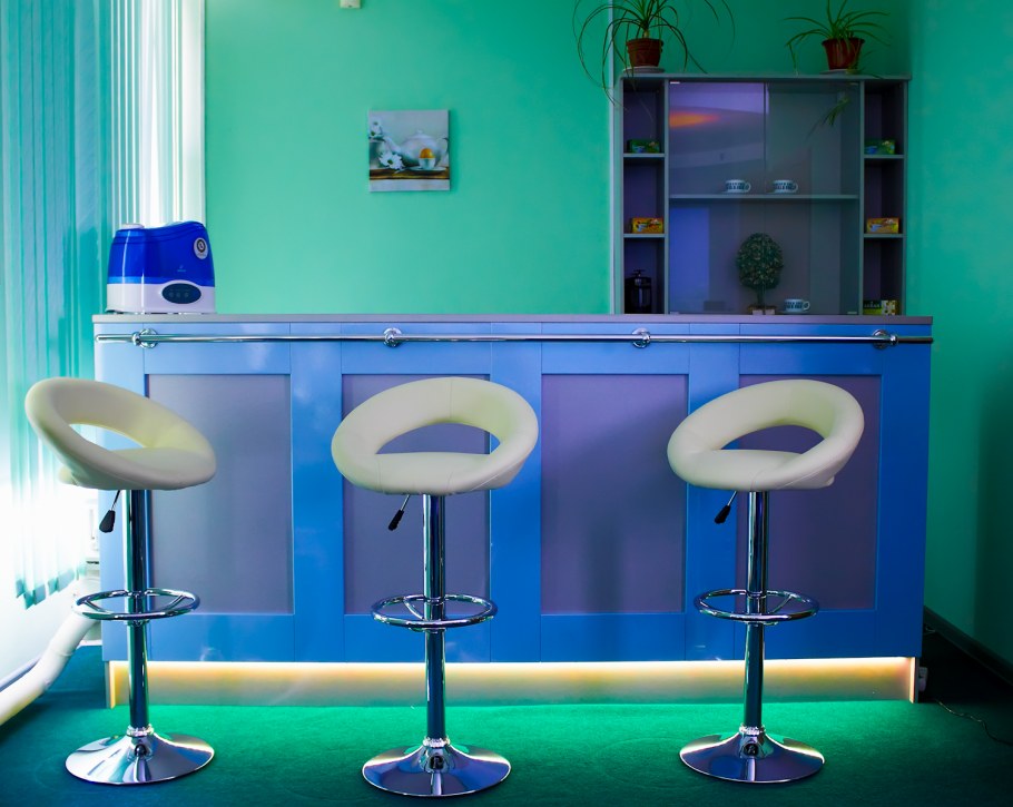 Подвесная барная стойка