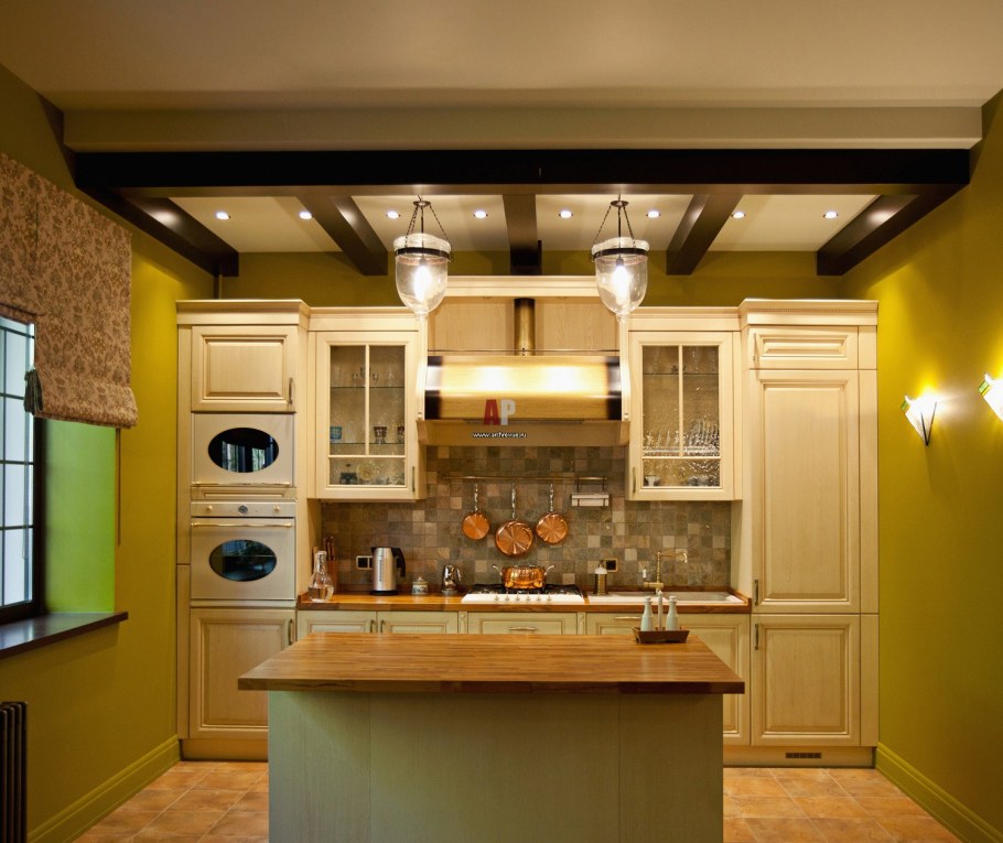 Кухня в колониальном стиле