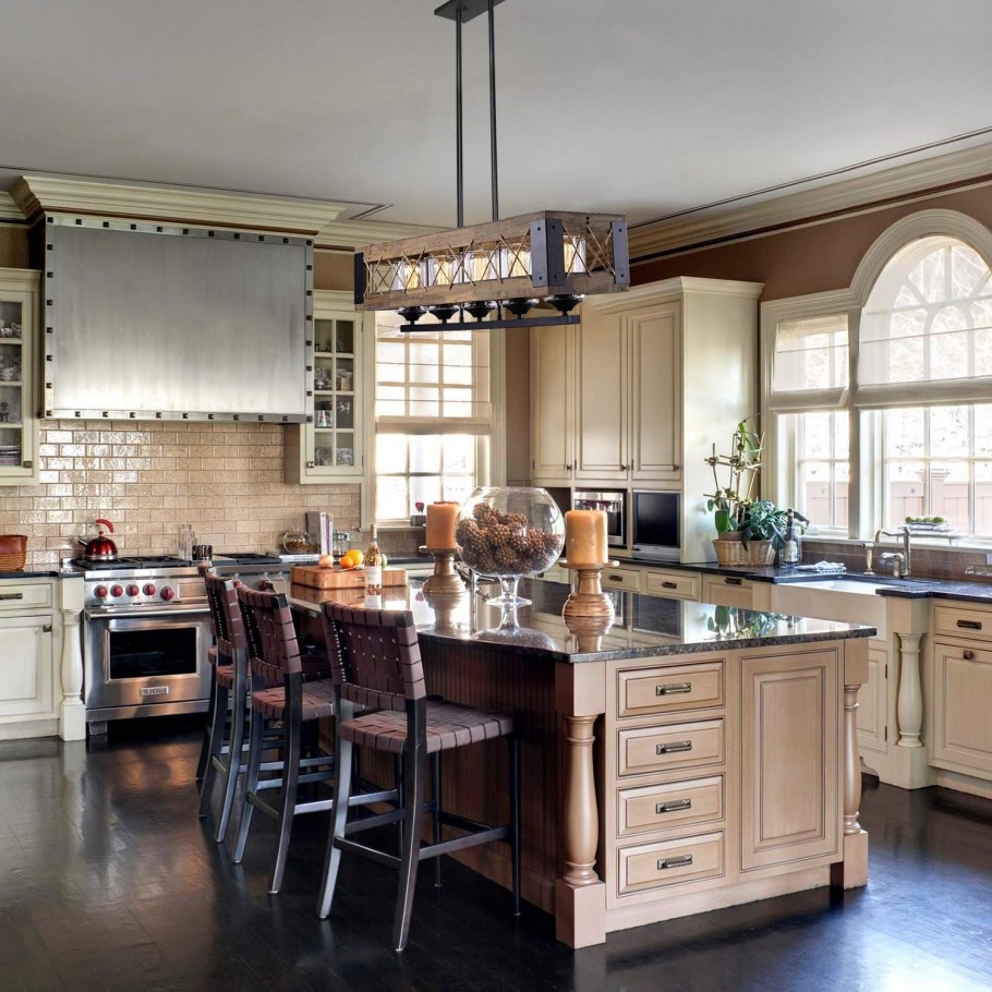 Маленькая кухня в колониальном стиле