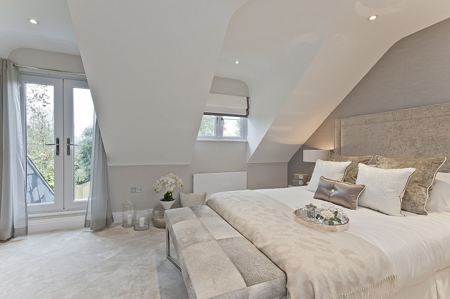 Декор спальни на мансарде