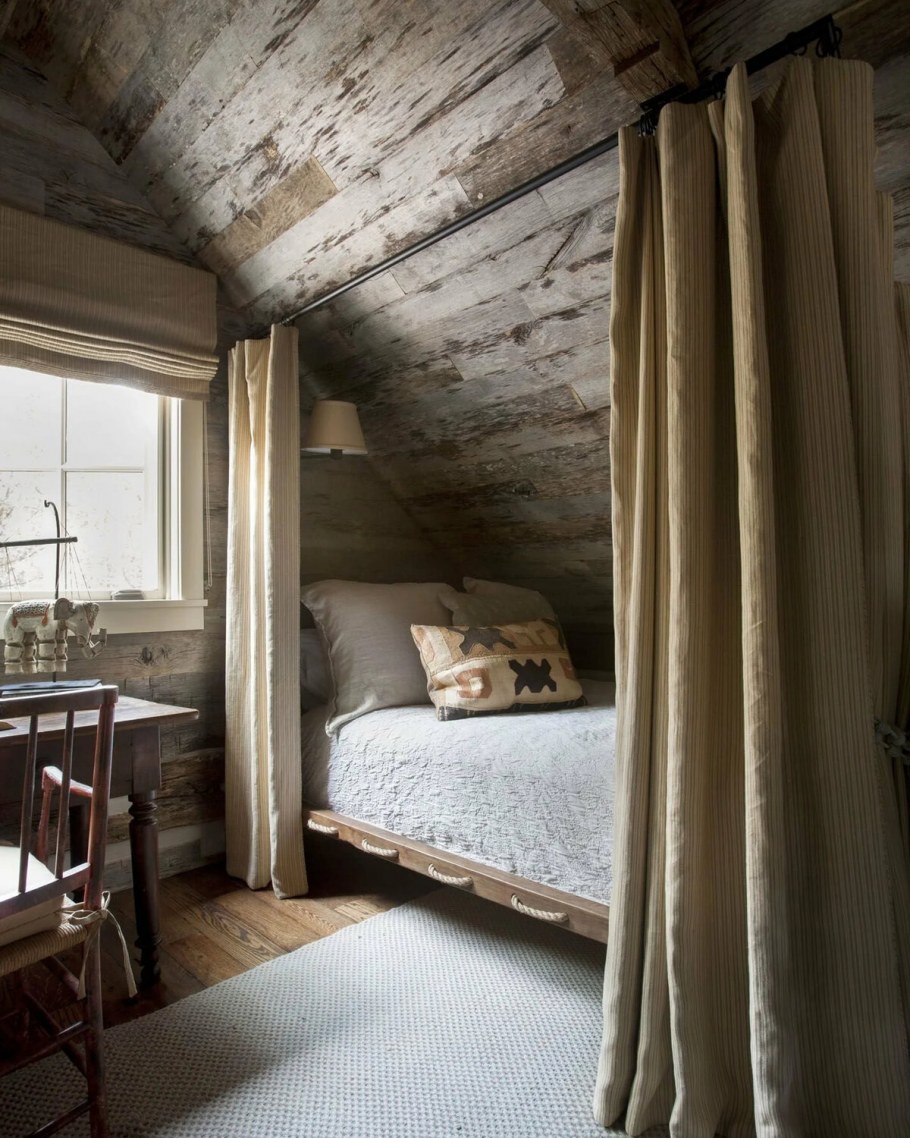 Уютная спальня в деревенском стиле