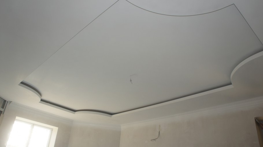 Подвесной потолок с закругленными углами