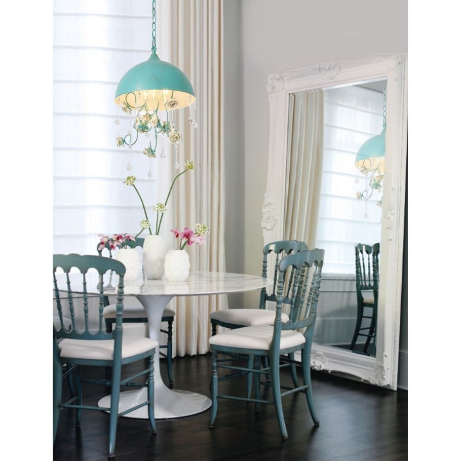 Гостиная плюс столовая в Средиземном стиле