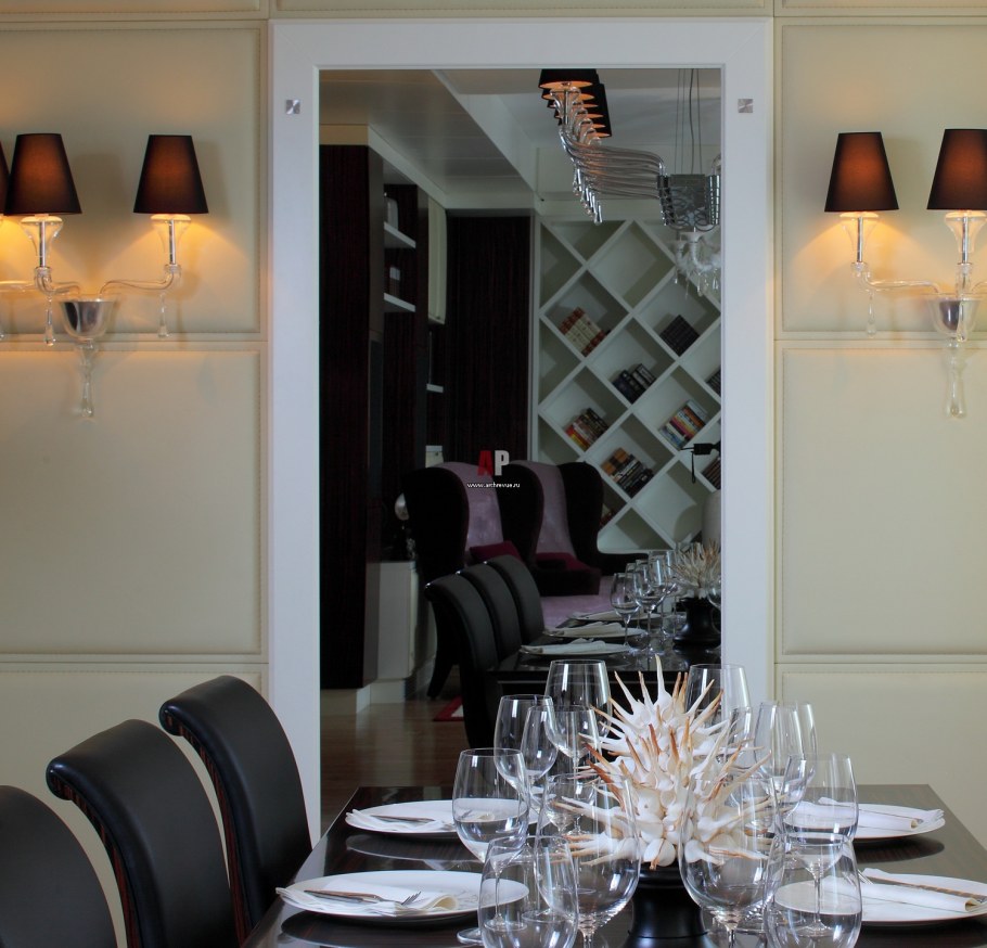 Зеркало солнце в скандинавском интерьере