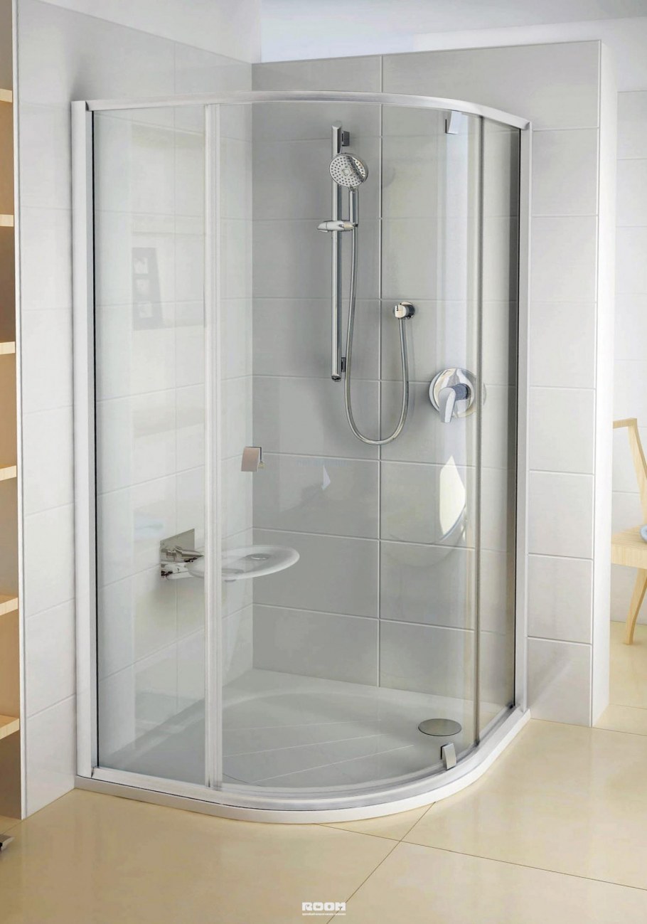 Душевая кабина рядом с унитазом