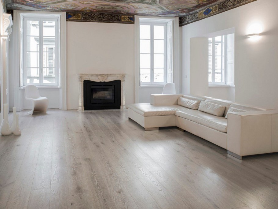 Выбеленный паркет в интерьере