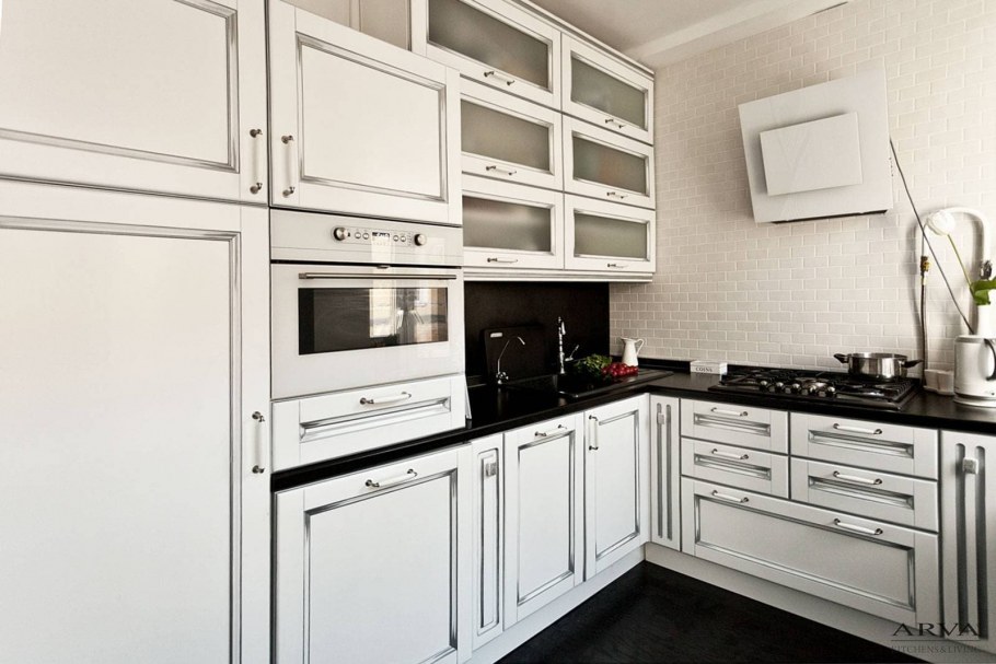 Кухни с патиной серебро