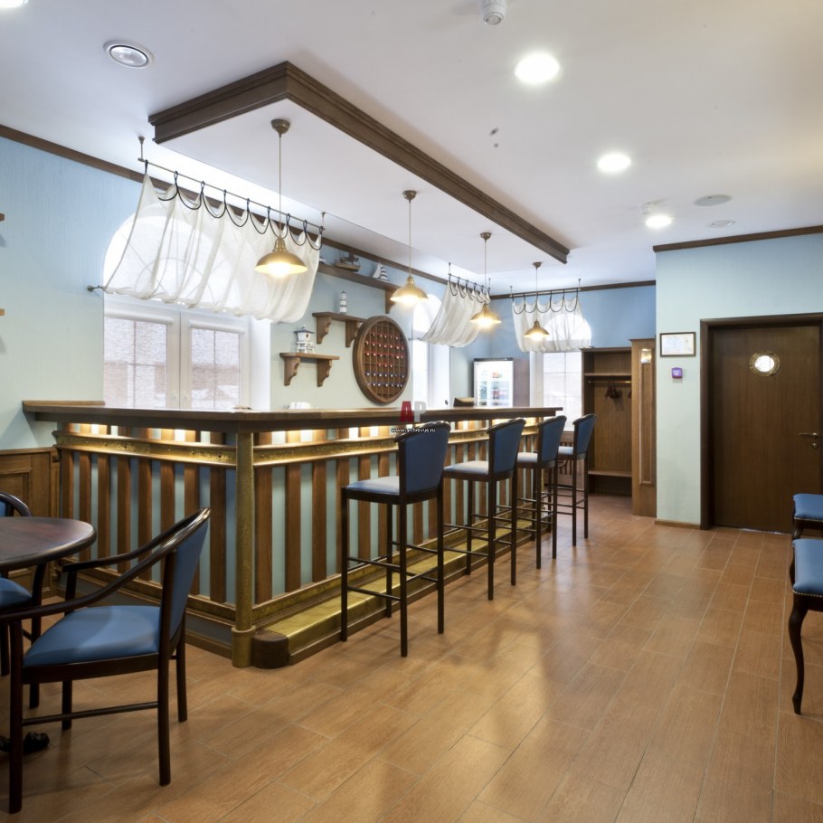 Ресторан в морском стиле барная стойка