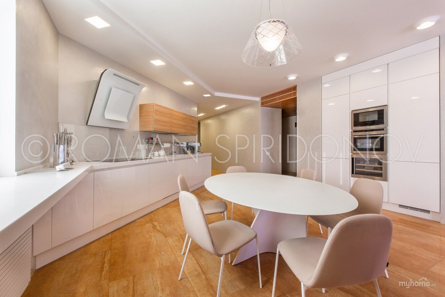 Освещение на кухне с натяжным потолком