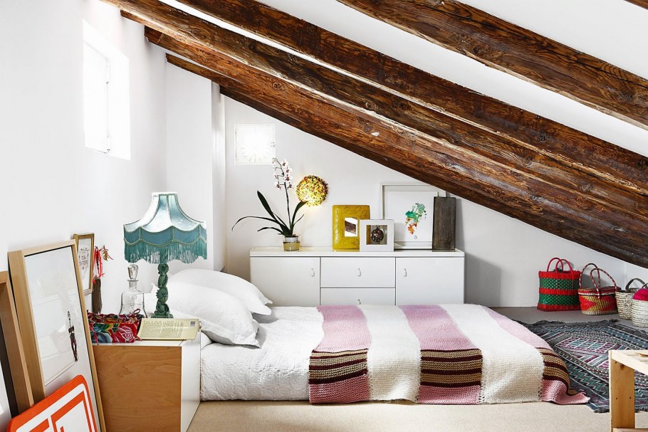 Мансардный этаж с четырехскатной крышей