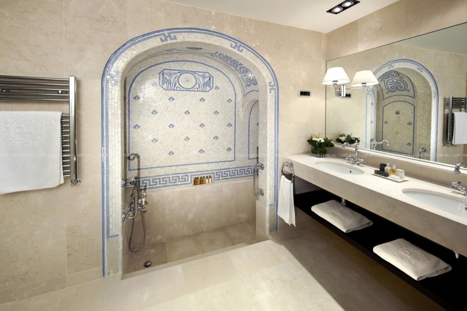 Ванные комнаты в римском стиле