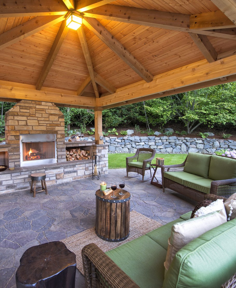 Открытая веранда с барбекю