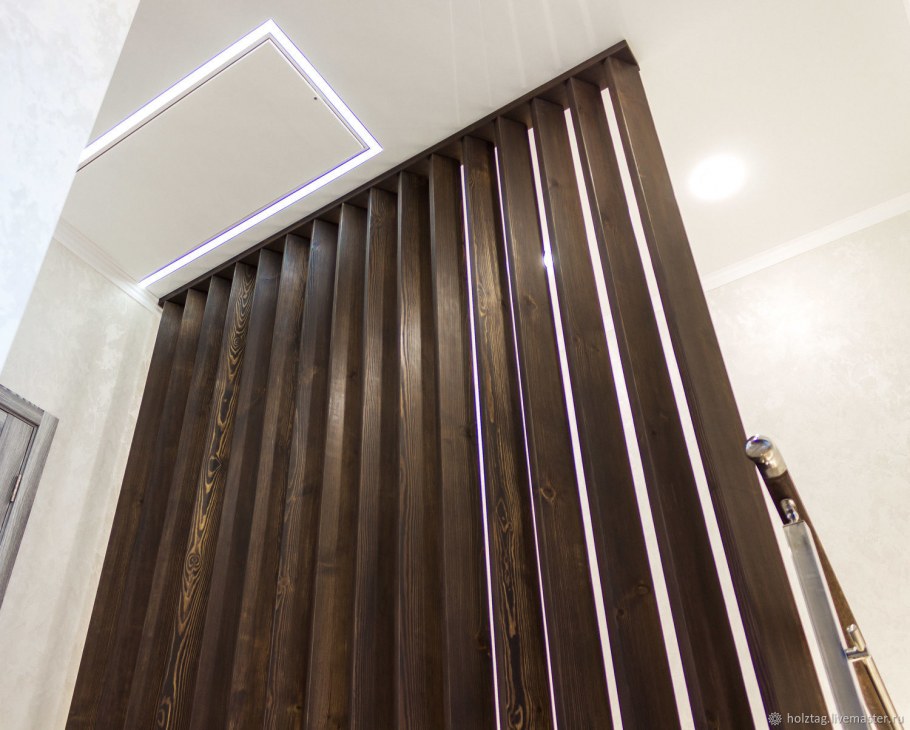 Декоративная перегородка из дерева