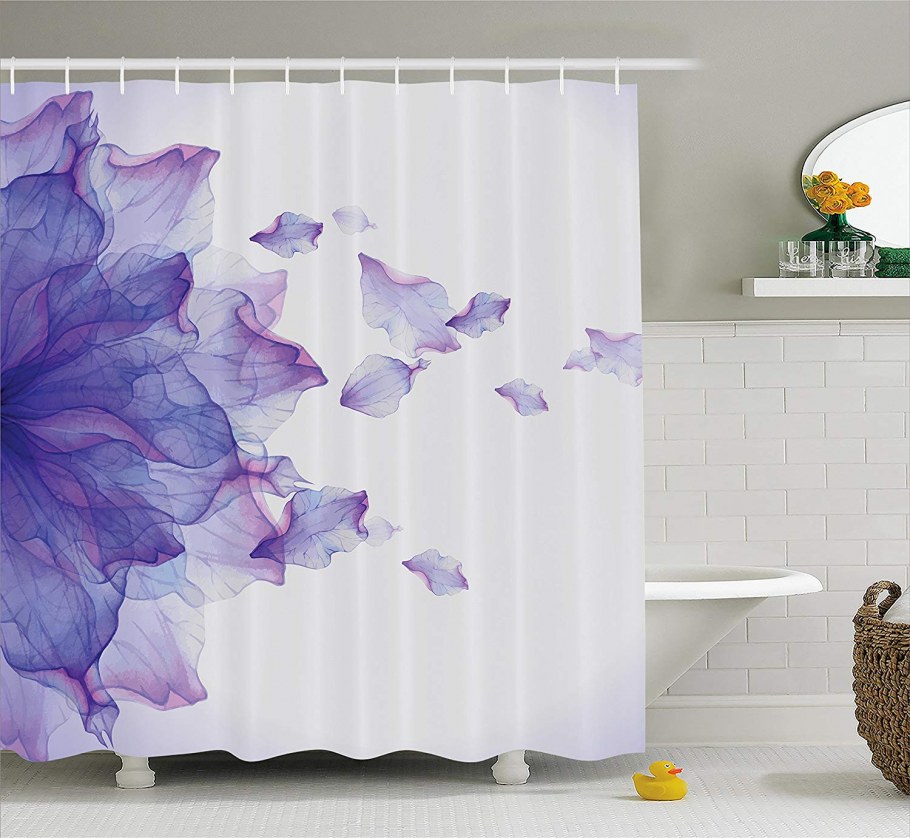 Прозрачные цветы акварелью