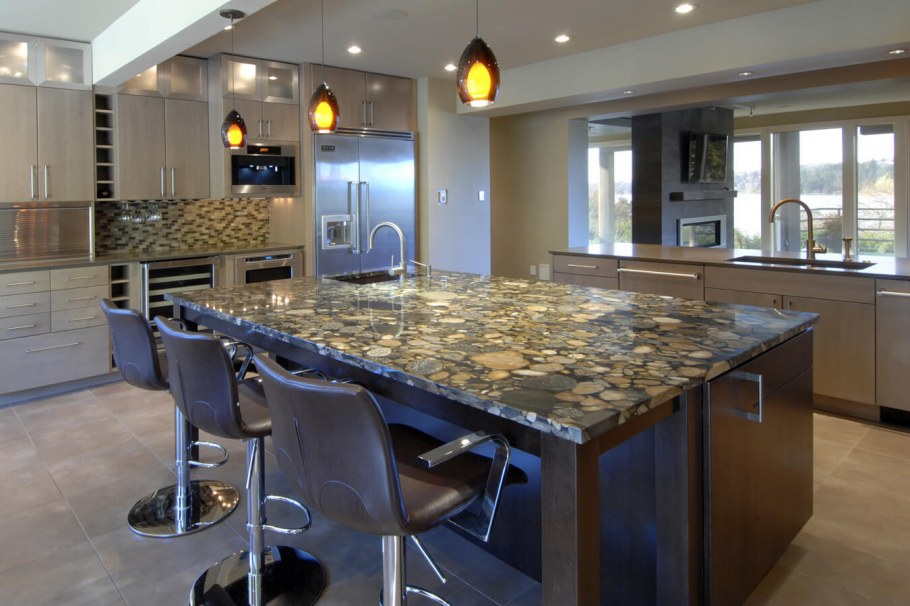 Столешница из натурального камня