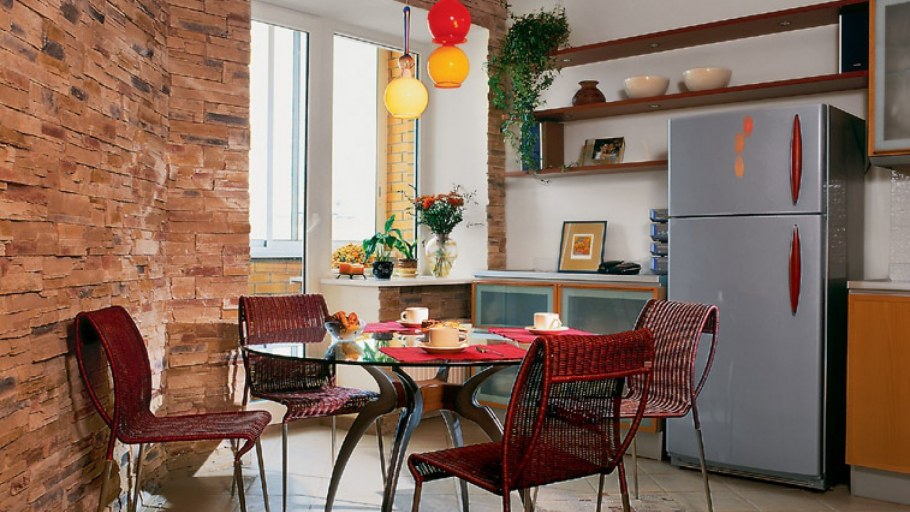 Кирпичная стена на кухне