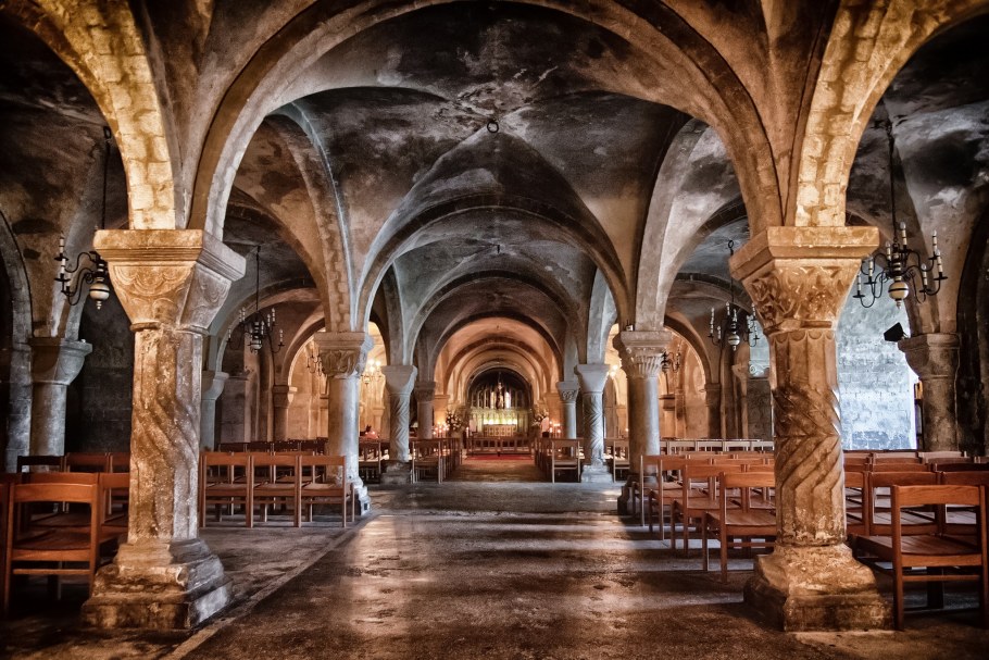 Церковь сен-Сернен в Тулузе интерьер