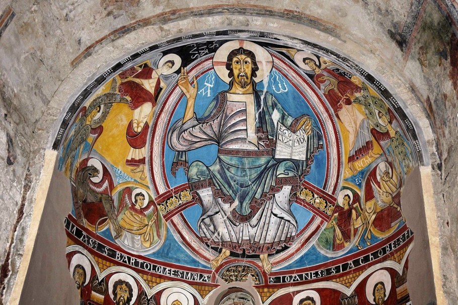 Храм средневековья романский Лиссабонский собор