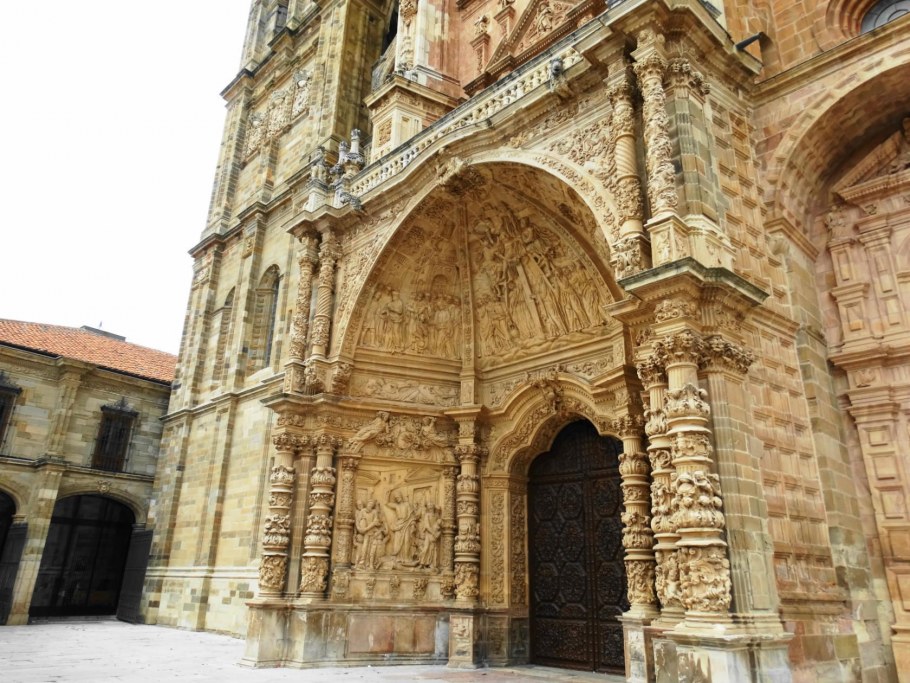 Романский Архивольт