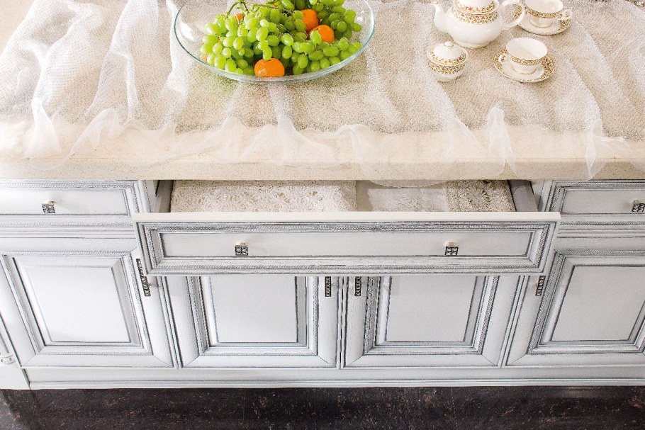 Дуб выбеленный патина серебро